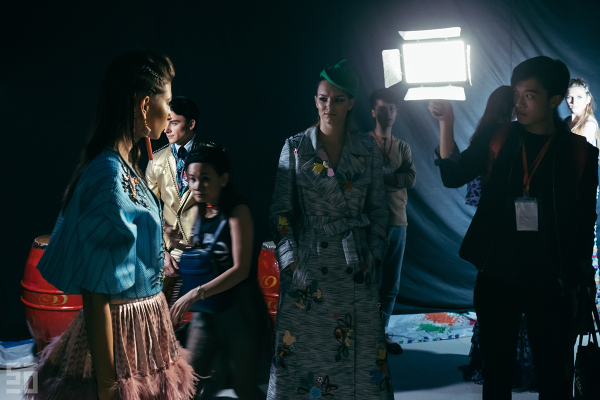 Nhiếp ảnh gia thời trang phải phối hợp với nhiều bên khác để tạo nên sản phẩm hoàn chỉnh